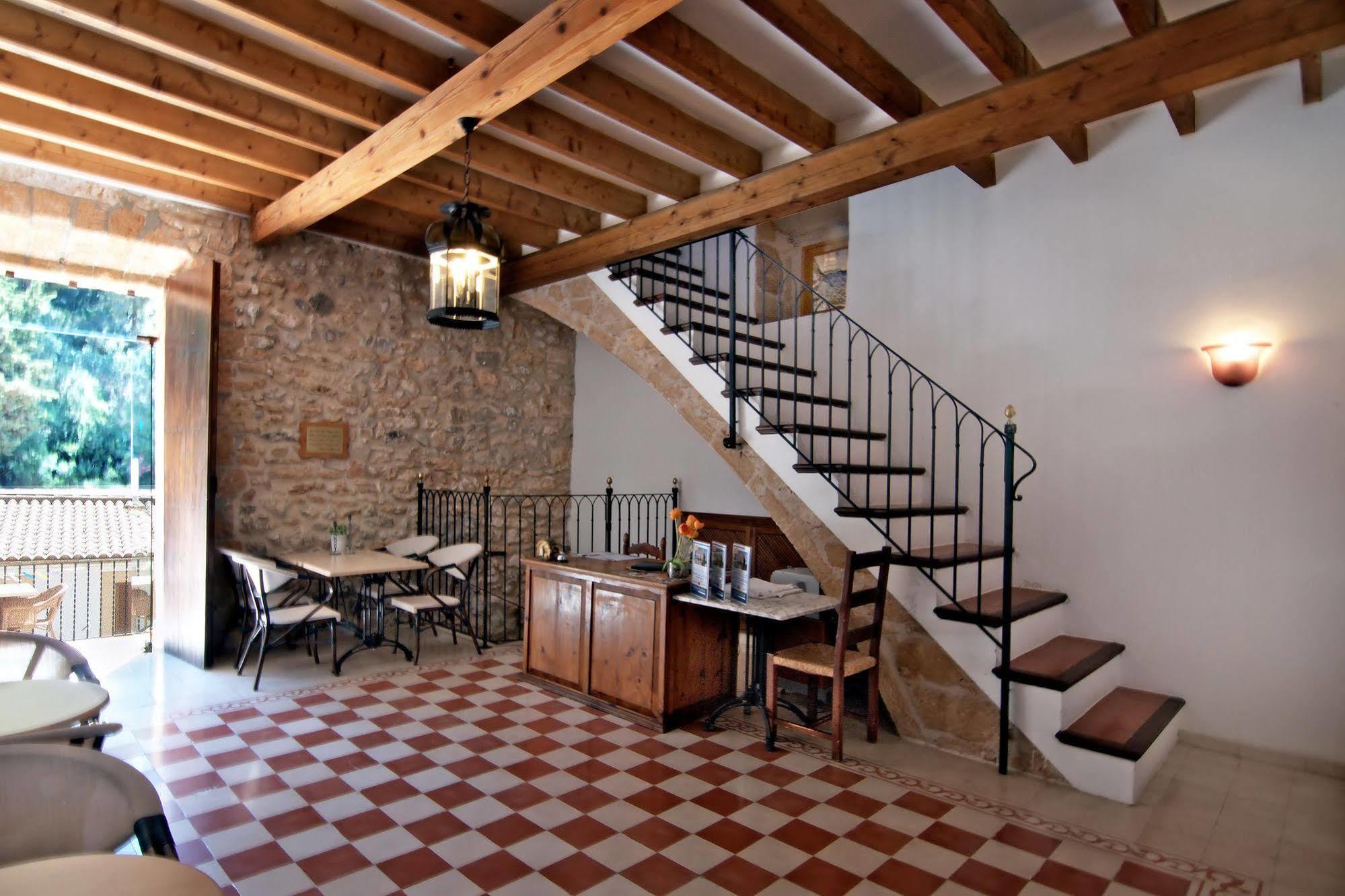 אלקודיה Petit Hotel Hostatgeria La Victoria מראה חיצוני תמונה