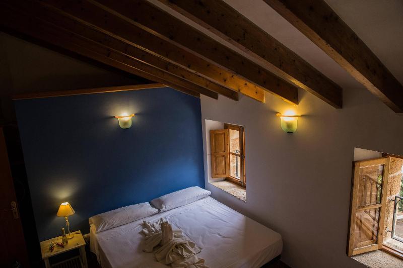 אלקודיה Petit Hotel Hostatgeria La Victoria מראה חיצוני תמונה