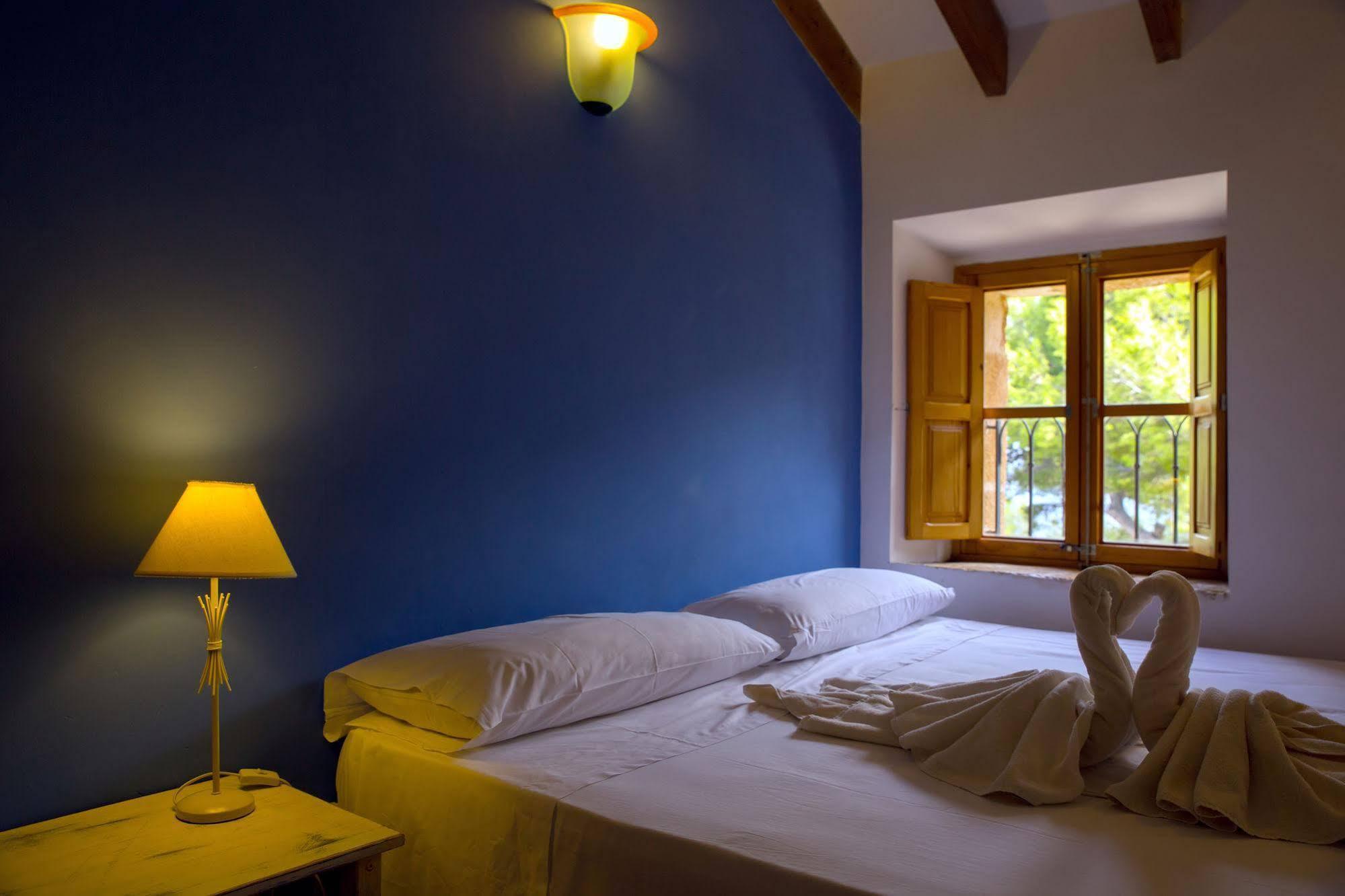 אלקודיה Petit Hotel Hostatgeria La Victoria מראה חיצוני תמונה